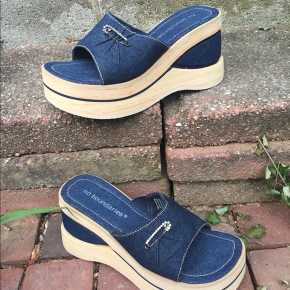 SOLD Chunky y2k denim platforms - Picture 2 of 7